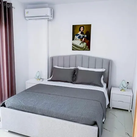 아파트 Rent Turdiu G 티라나